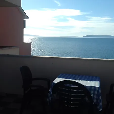 Luketa Hotel