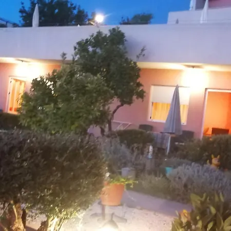 Apartment Luketa Podstrana