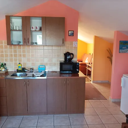 Apartment Luketa Podstrana