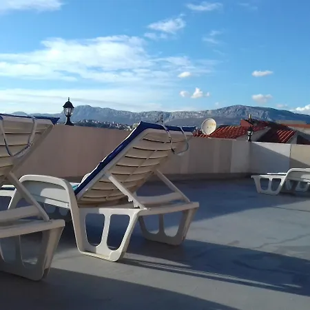 Luketa アパート *