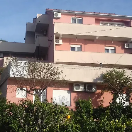 Hotel Luketa 3*